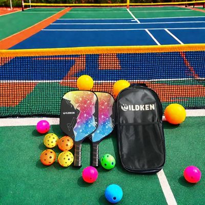 quality 220g Fibra di vetro Pickleball Paddles Set Con 2 Paddles 4 Balls / 1 Bag USAPA Approvato factory